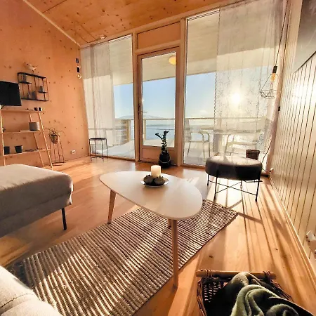 Destination Senja -