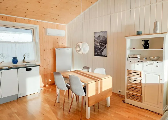 Apartment Destination Senja - Stonglandseidet